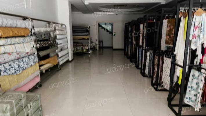 时代广场二手房实景图