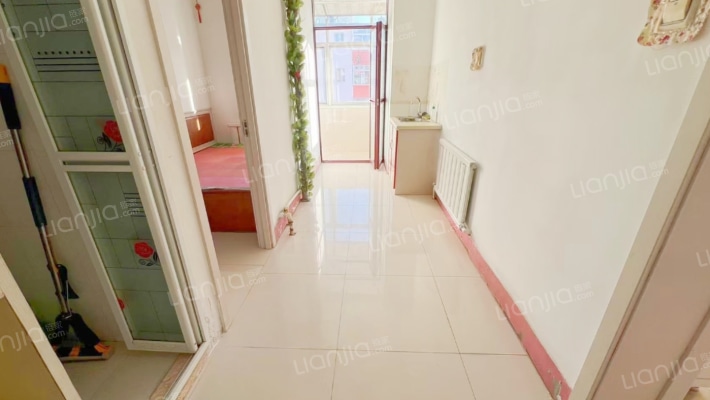 滨河路二手房实景图