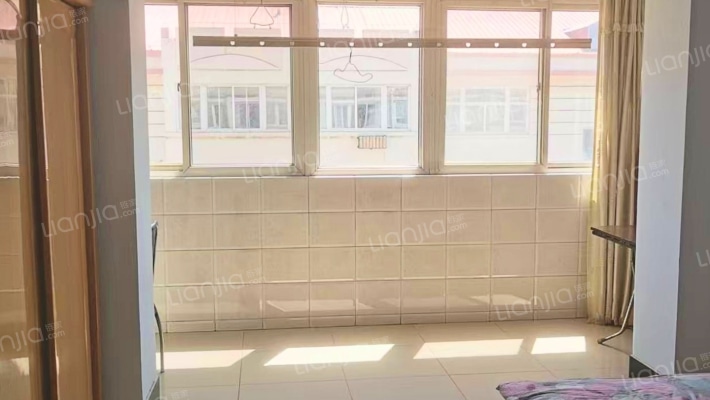 建业小区二手房实景图