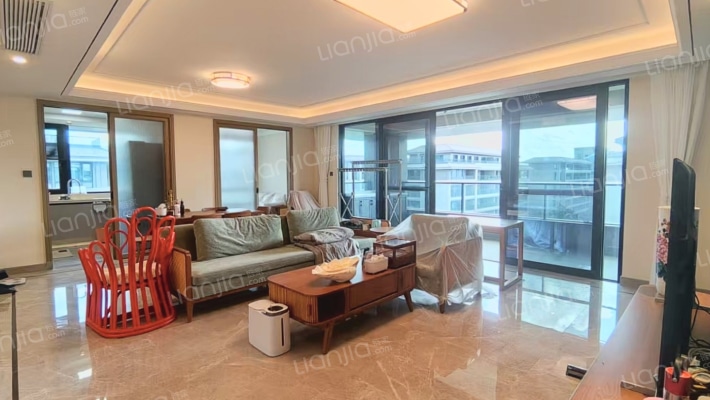 绿城蓝湾小镇·汀兰苑二手房实景图