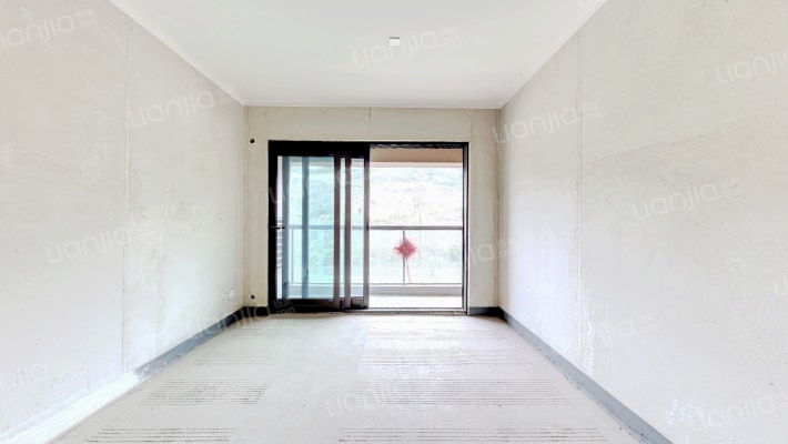 越秀悦映湖山悦澜二手房实景图