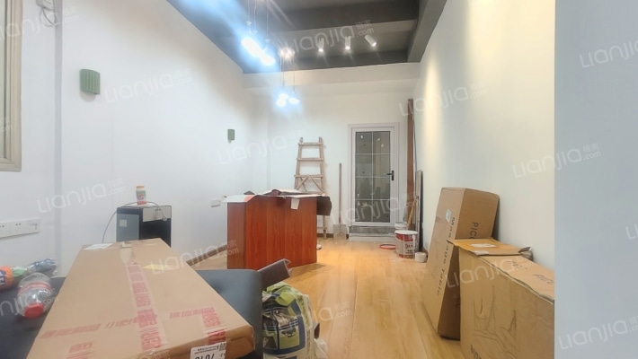 后长街76号二手房实景图