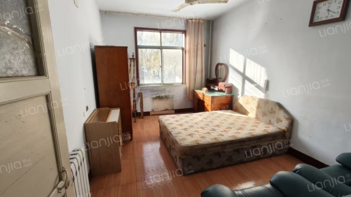 老市委家属院二手房实景图