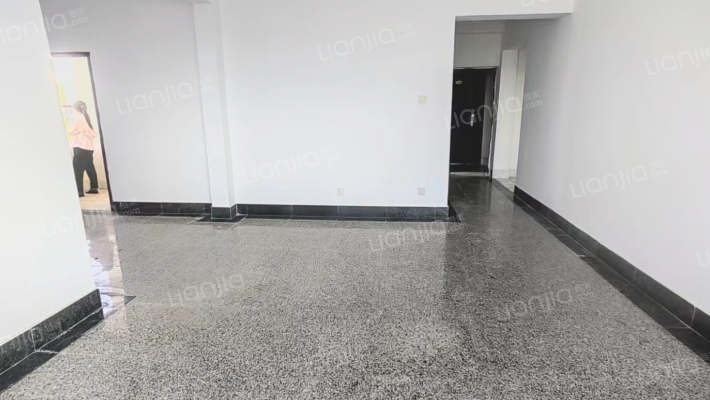 狮城公寓二手房实景图