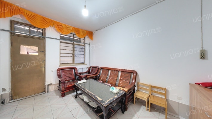 南苑生活区二手房实景图