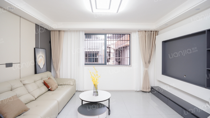 鸡冠梁一巷二手房实景图