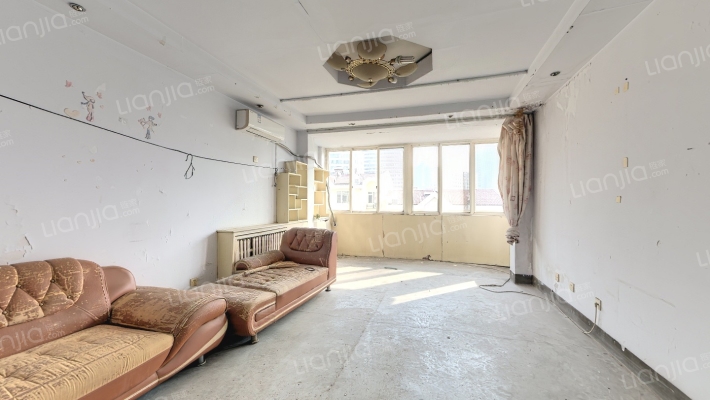 银鹰小区二手房实景图