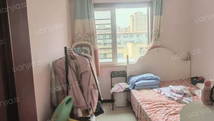 东大街电梯房 怡安馨居南北通透两居室中等装修-卧室B