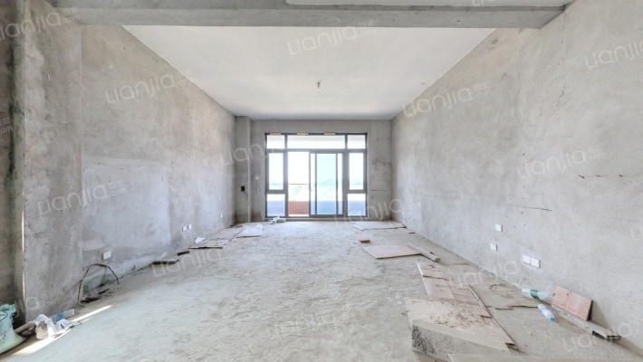 凤凰山一号二手房实景图