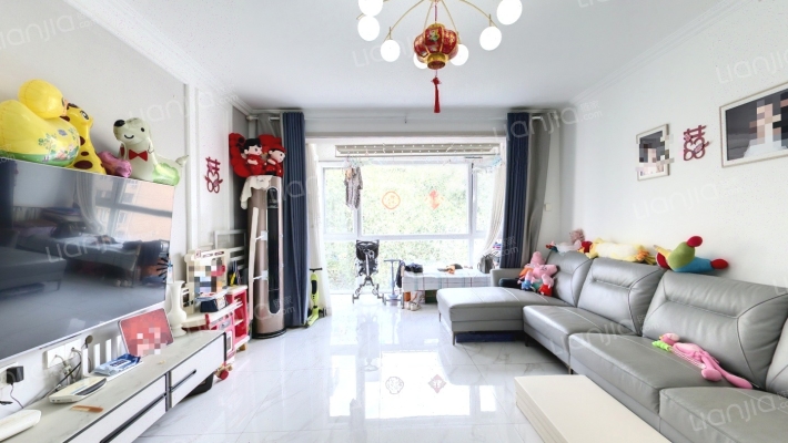 在水一方二手房实景图