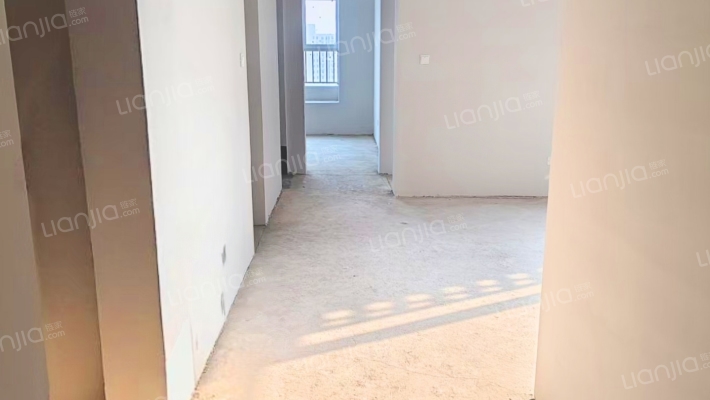 好房鹏渤公园里大三居好位置无遮挡-餐厅