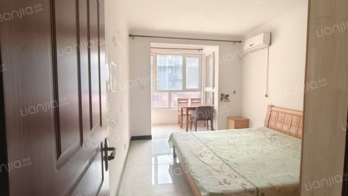 水尚仁佳 1室1厅 南-卧室