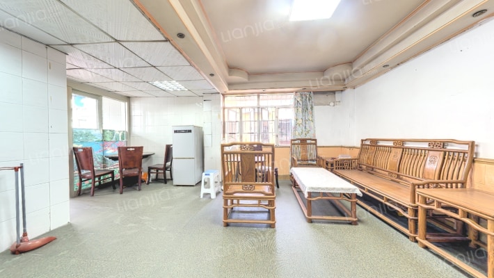 深纺黄贝家属楼二手房实景图