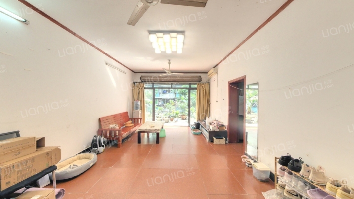 金绸花园二手房实景图