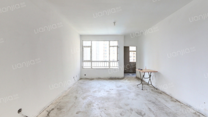 圣湖万年花城二手房实景图