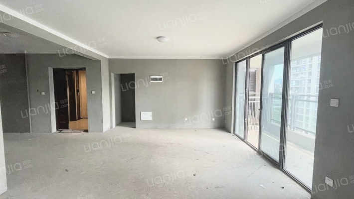 美的国宾府二手房实景图