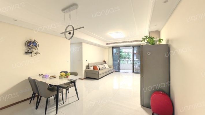 米兰天空二手房实景图