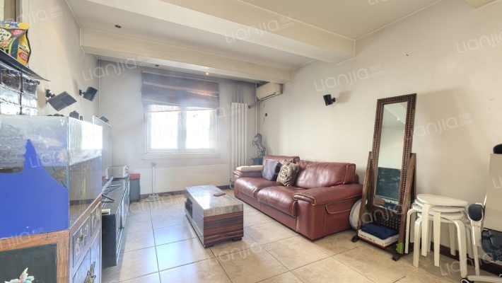 陕西省石化厅家属院二手房实景图