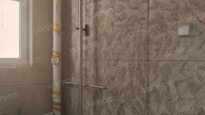 钻石商圈，就学方便，电梯房，全天采光，配套齐全-厨房