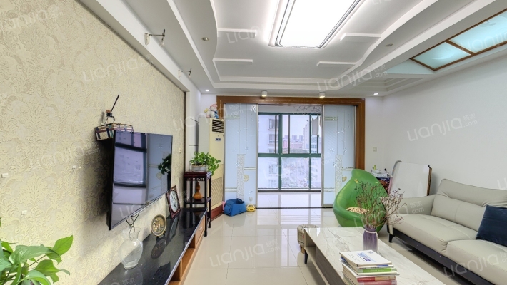 东方巴黎公寓二手房实景图