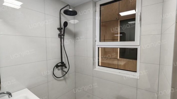 鹏渤公园里 2室2厅 南 北-卫生间