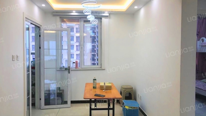 出售香邑溪谷玫瑰园南北通透三居  精装修-餐厅