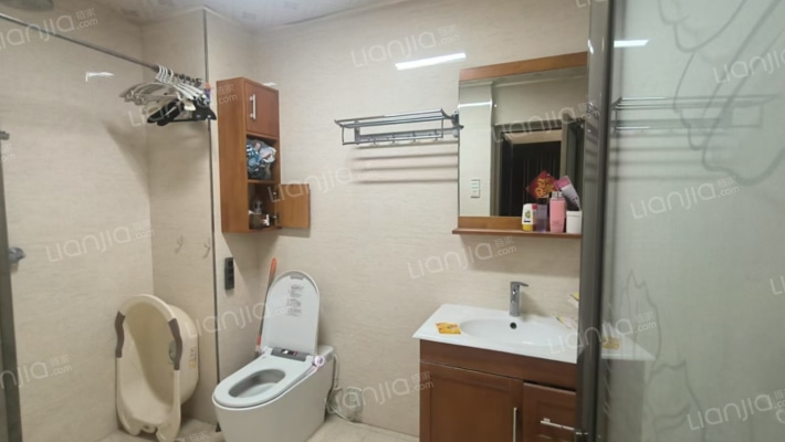 团结小区 4室2厅 南 北-卫生间A