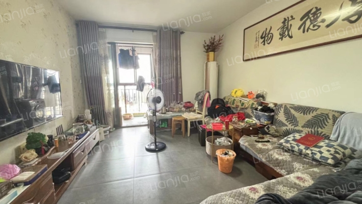 金发太阳豪庭二手房实景图