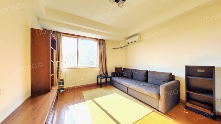 常熟路100弄二手房实景图