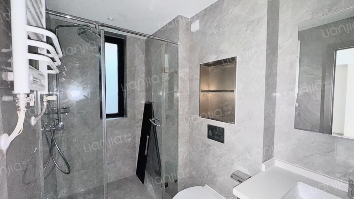 中船涿州府 4室2厅 南 北-卫生间B