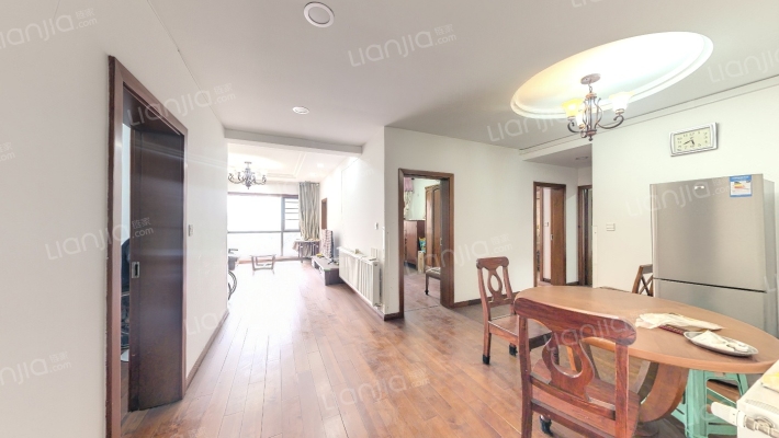 财信城市国际二手房实景图