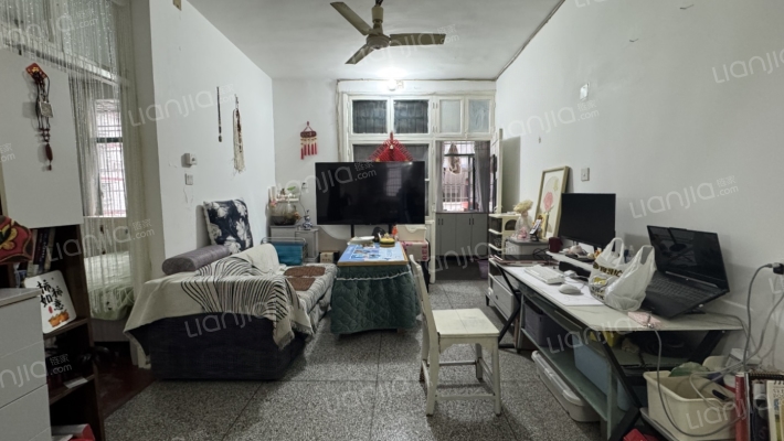 彩印厂宿舍二手房实景图