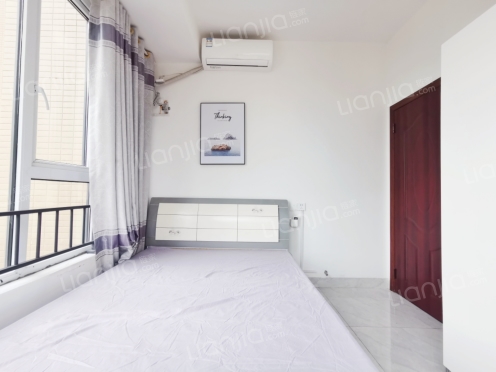 合租·邦泰国际社区南区 6居室 东南卧