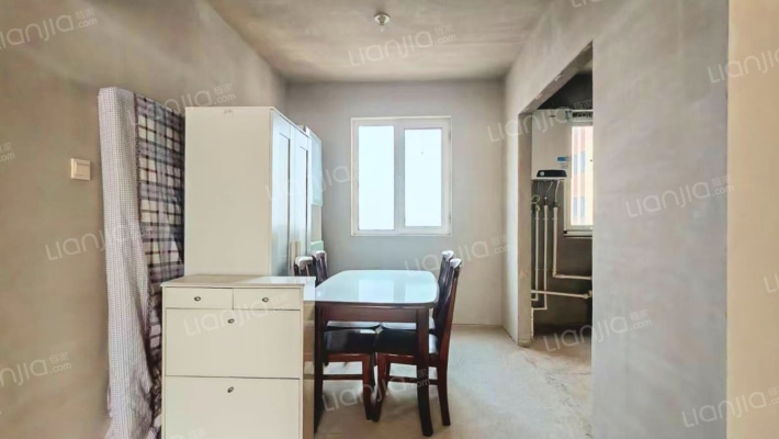 必买房源，三居二卫121平米 急售68万-餐厅