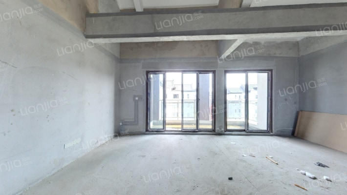 领地皇家蘭台一期二手房实景图