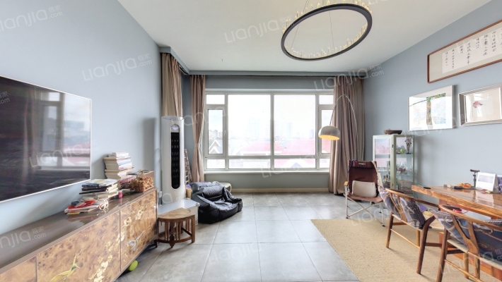 亚泰国际花园二手房实景图