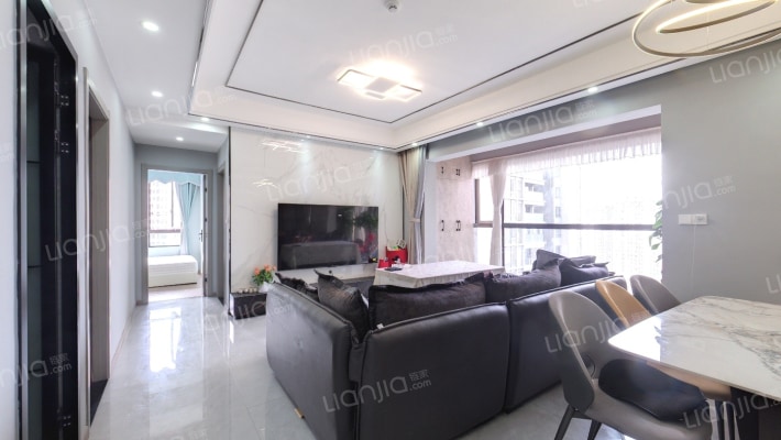 财信铂雲府二手房实景图