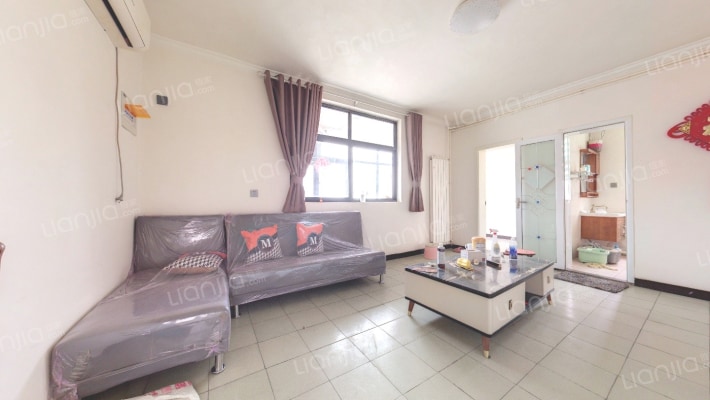 服装厂家属院二手房实景图