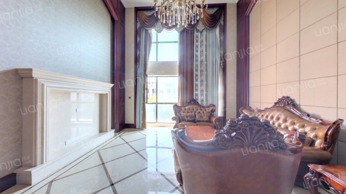 藏珑二手房实景图