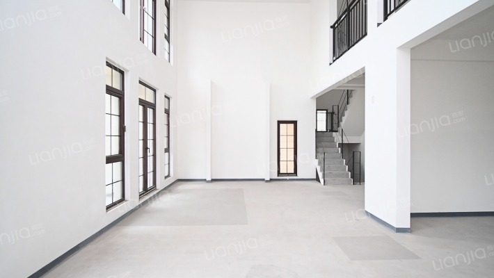 融创玫瑰园二手房实景图