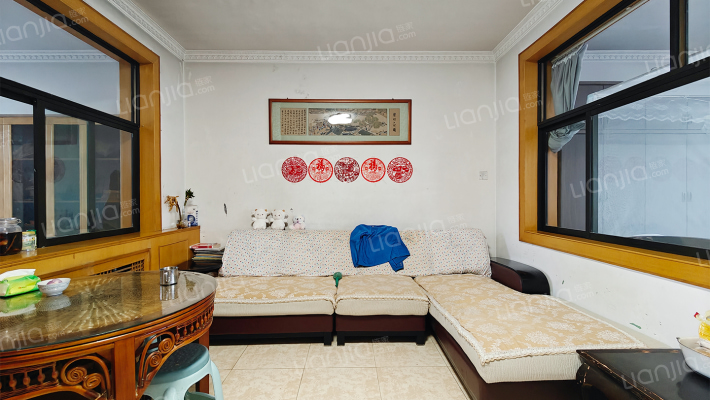 市劳动局宿舍二手房实景图