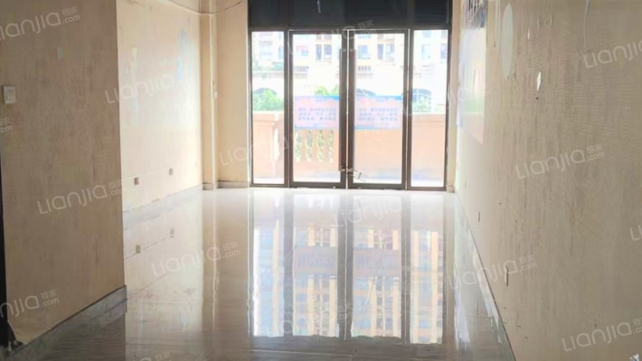 龙光城北一期二手房实景图