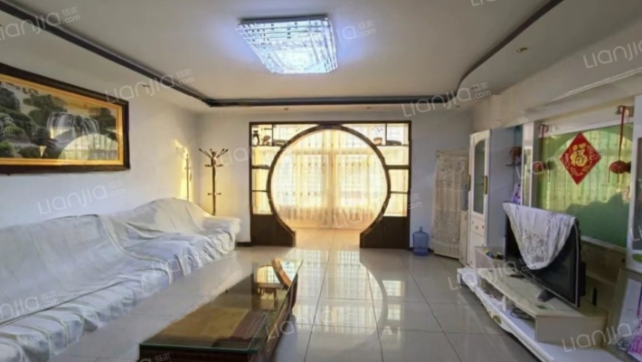 房子南北通透三居，中间楼层，双卫，精装-客厅