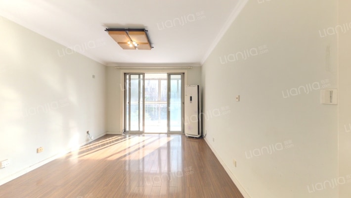 巴黎之春二手房实景图