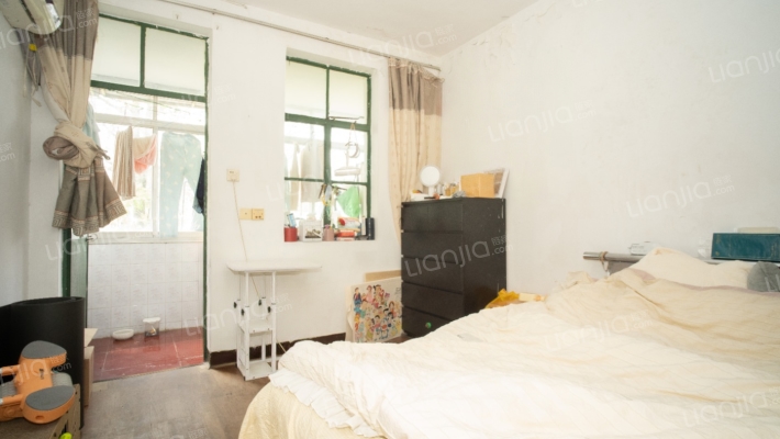 后宰门东村70号二手房实景图