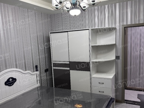 合租·绿地上海枫林公馆 6居室 东南卧