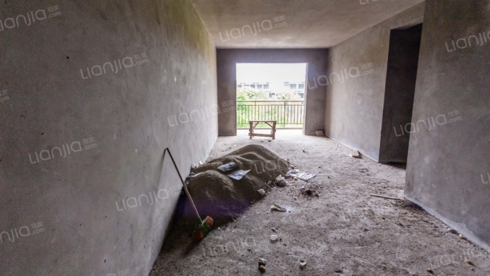 半岛花园二手房实景图