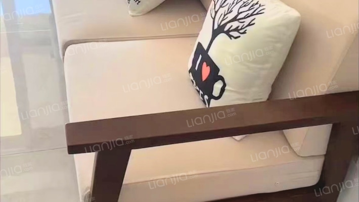 香水国色二手房实景图