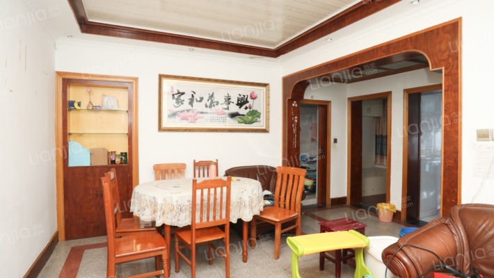 朱方路211号二手房实景图