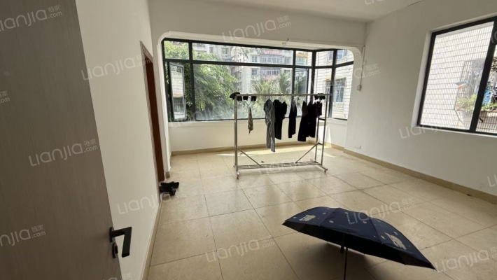 华侨新村别墅区二手房实景图